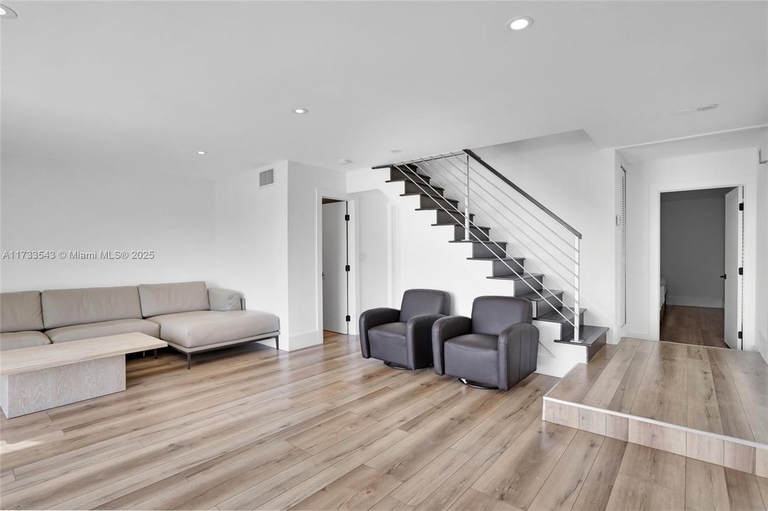 Недавно арендовано: $20,000 (4 спален, 3 ванн, 2300 Квадратных фут)