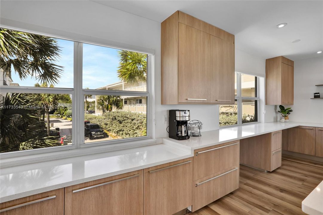 Недавно арендовано: $20,000 (4 спален, 3 ванн, 2300 Квадратных фут)