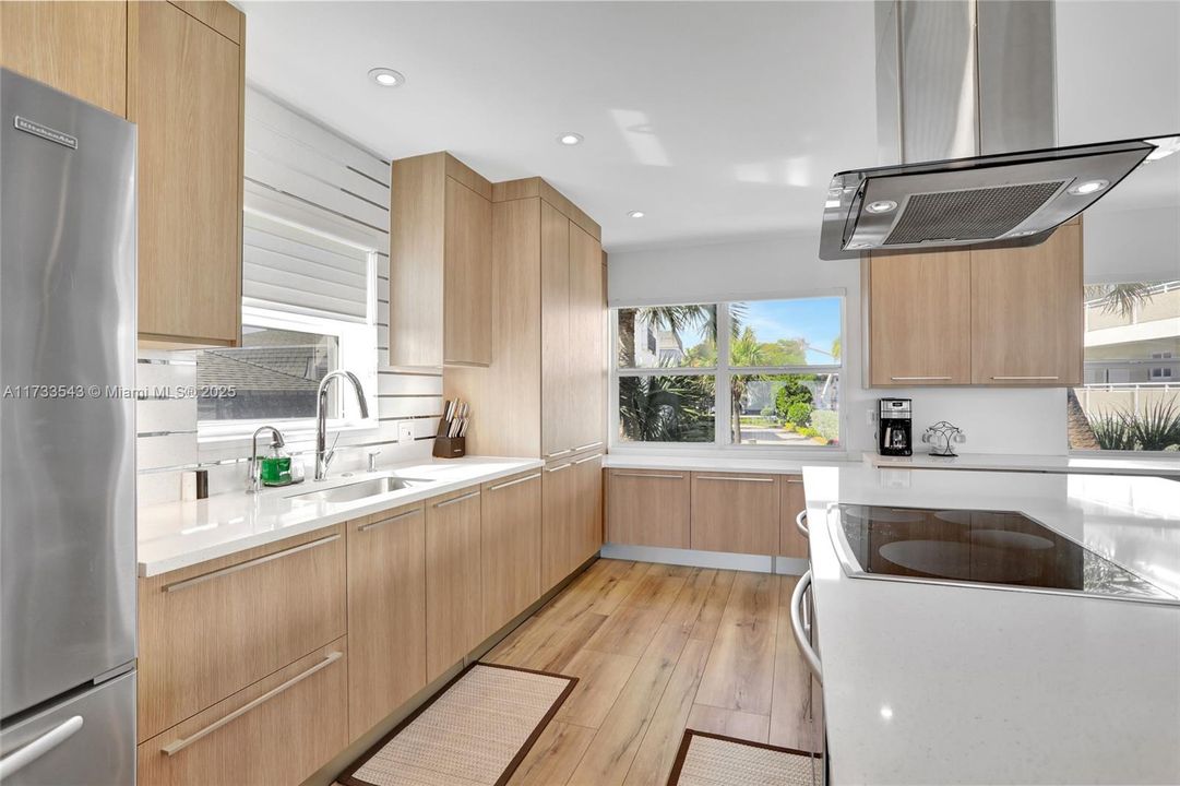 Недавно арендовано: $20,000 (4 спален, 3 ванн, 2300 Квадратных фут)