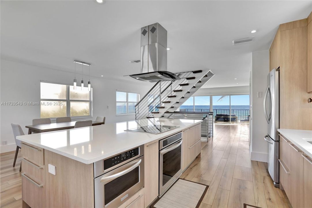 Недавно арендовано: $20,000 (4 спален, 3 ванн, 2300 Квадратных фут)