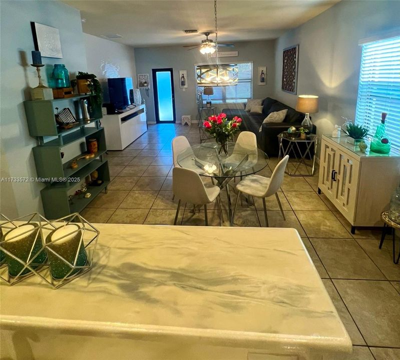 Recently Sold: $454,900 (4 beds, 2 baths, 1670 Square Feet)