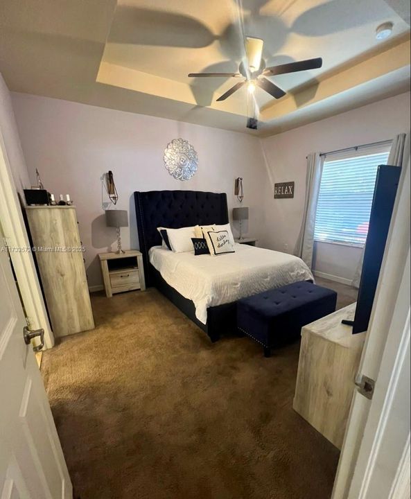 Recently Sold: $454,900 (4 beds, 2 baths, 1670 Square Feet)