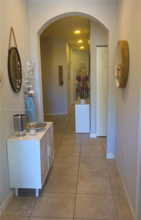 Recently Sold: $454,900 (4 beds, 2 baths, 1670 Square Feet)