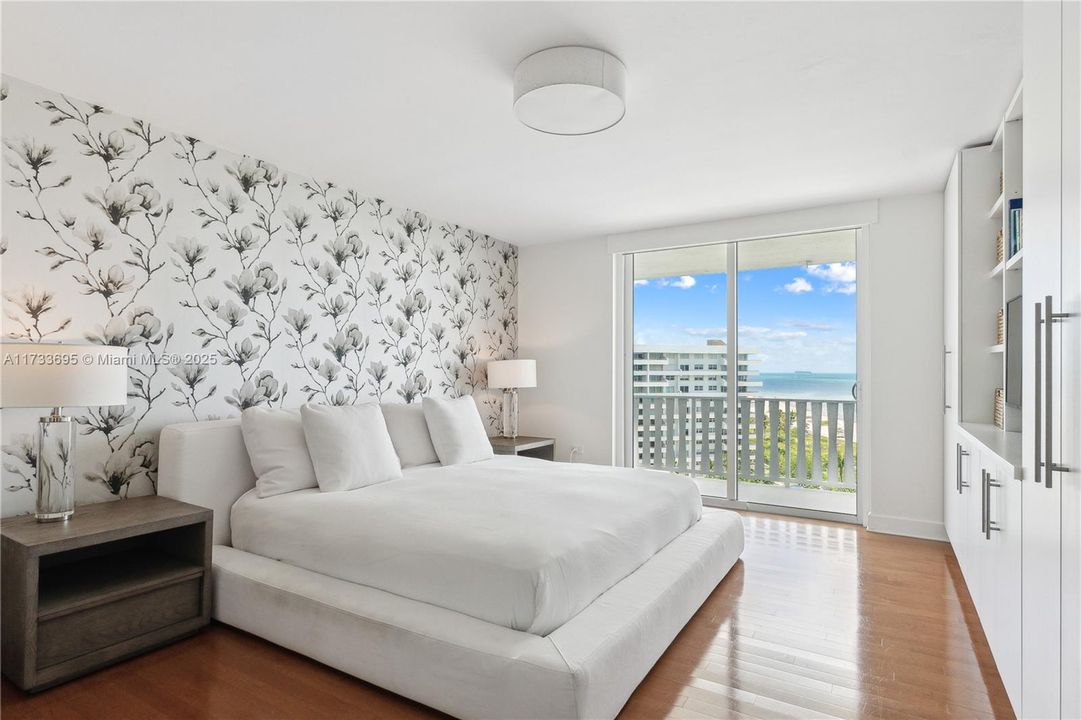 For Sale: $1,795,000 (2 beds, 2 baths, 1320 Square Feet)