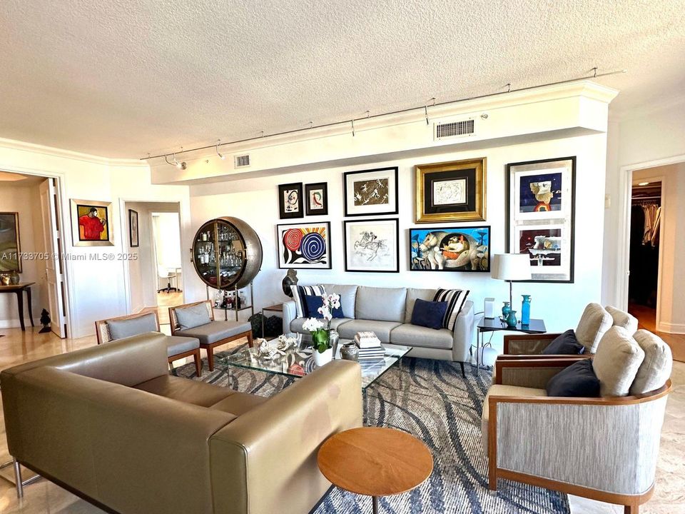 Недавно продано: $2,599,000 (3 спален, 3 ванн, 2470 Квадратных фут)