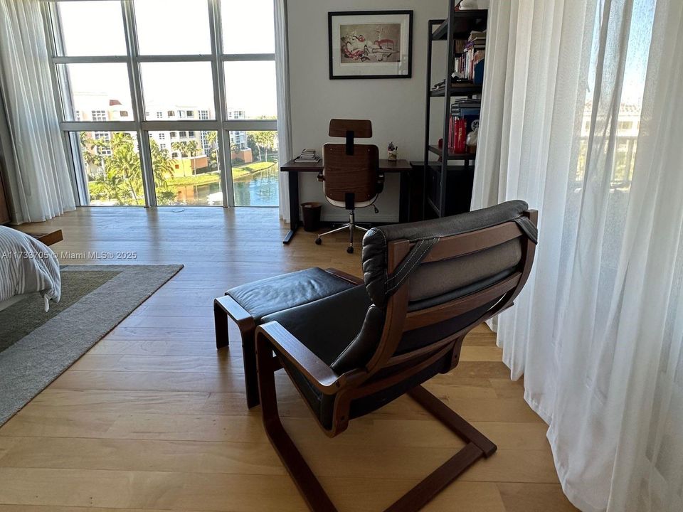 Недавно продано: $2,599,000 (3 спален, 3 ванн, 2470 Квадратных фут)