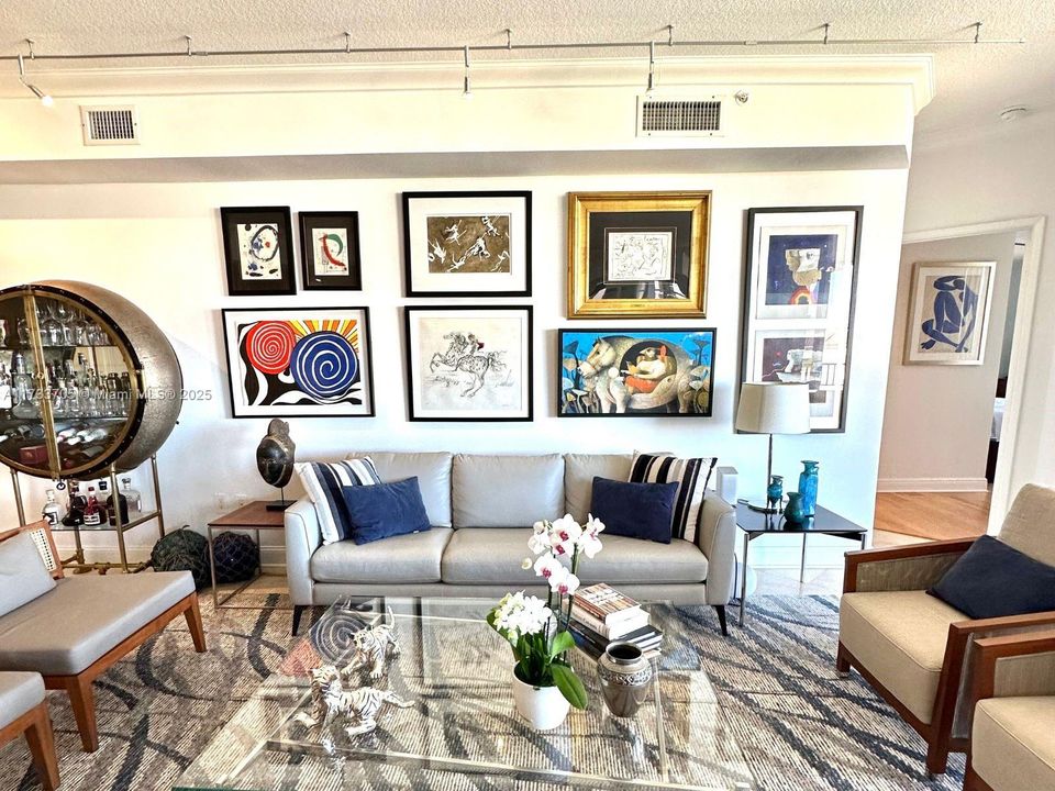 Недавно продано: $2,599,000 (3 спален, 3 ванн, 2470 Квадратных фут)