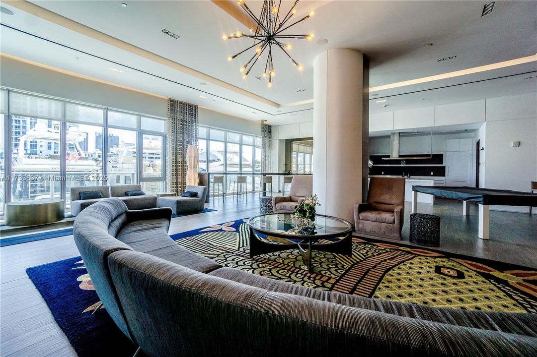 For Sale: $1,150,000 (2 beds, 2 baths, 1667 Square Feet)