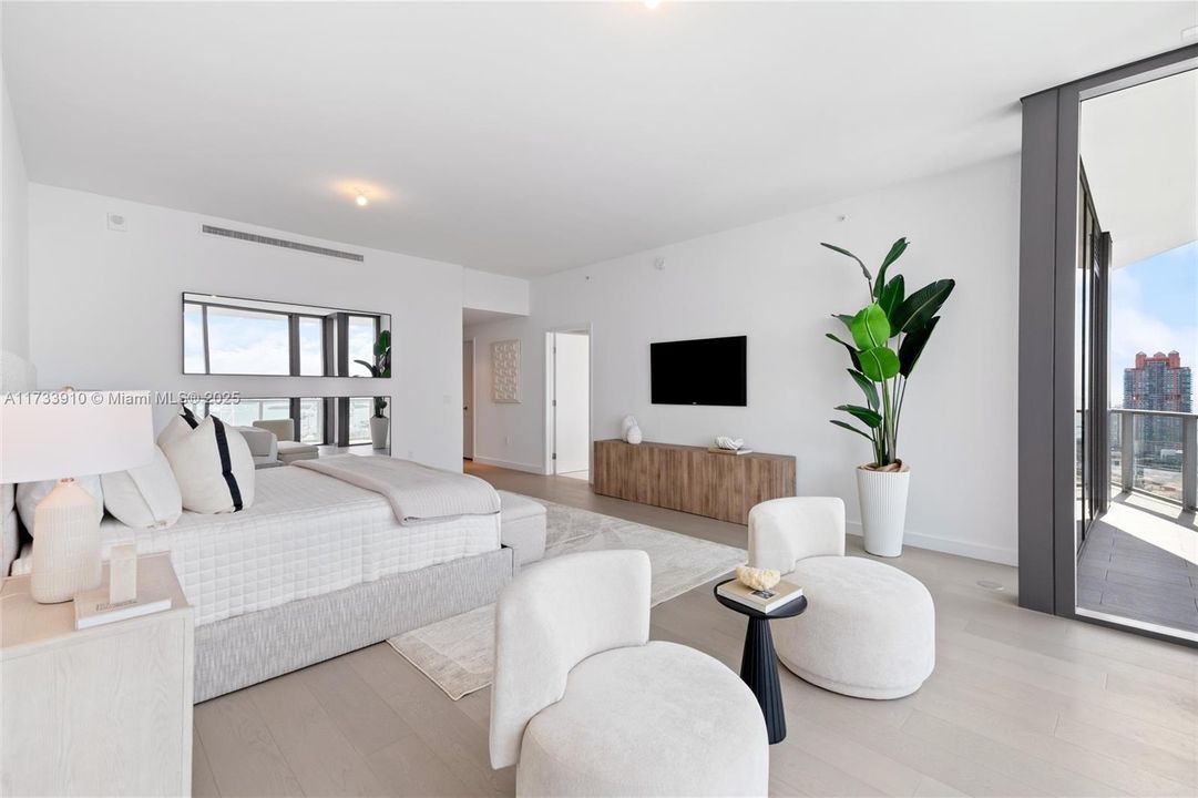 待售: $6,500,000 (4 贝兹, 4 浴室, 3186 平方英尺)