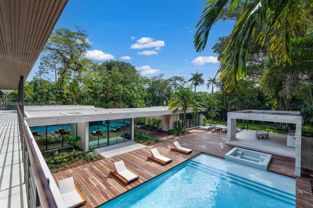 En Venta: $24,900,000 (6 camas, 7 baños, 8833 Pies cuadrados)