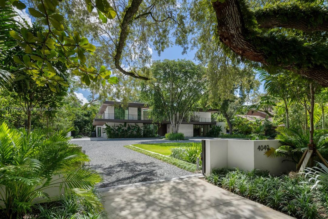 En Venta: $24,900,000 (6 camas, 7 baños, 8833 Pies cuadrados)