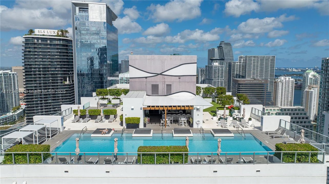 Recently Sold: $1,199,990 (2 beds, 3 baths, 1283 Square Feet)