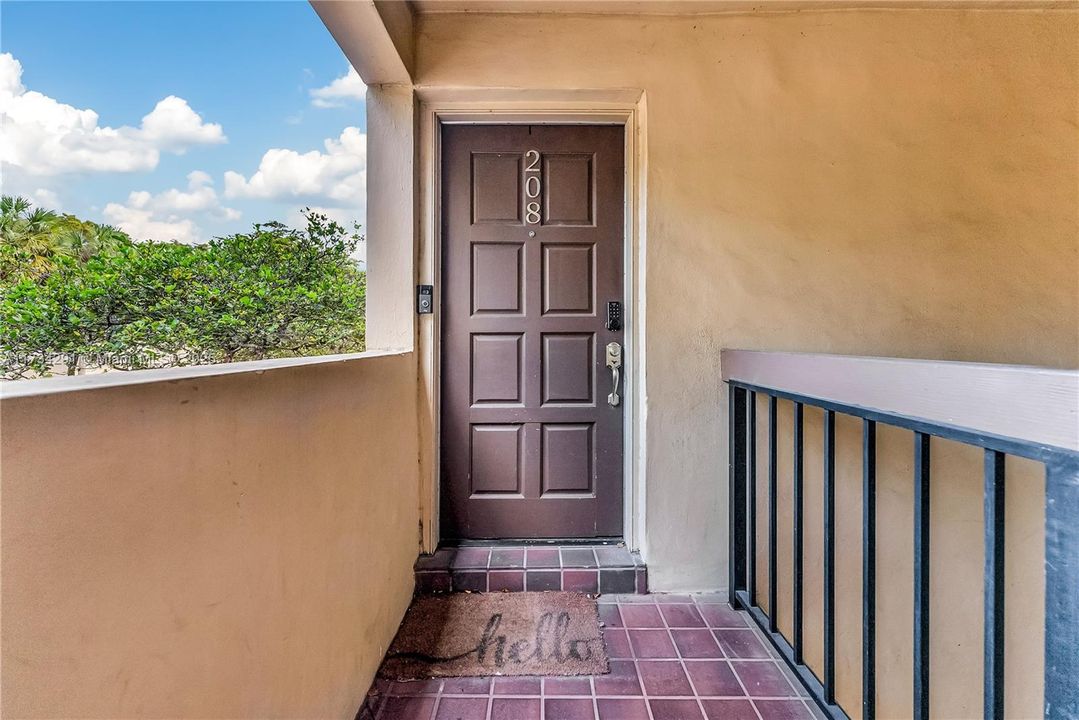 Recently Rented: $2,350 (2 beds, 1 baths, 890 Square Feet)