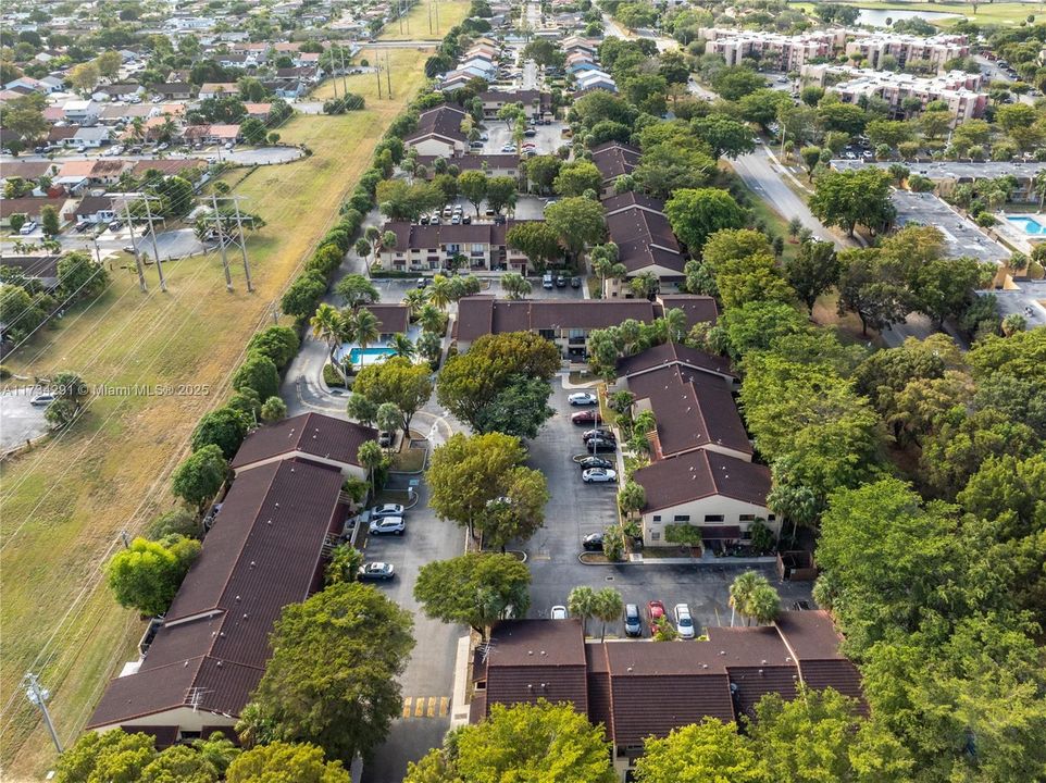 Recently Rented: $2,350 (2 beds, 1 baths, 890 Square Feet)