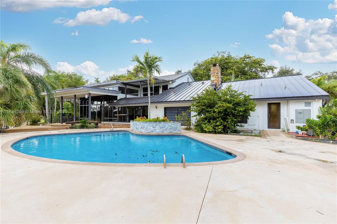 For Sale: $3,500,000 (4 beds, 4 baths, 4788 Square Feet)