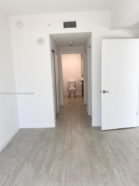 For Sale: $360,000 (1 beds, 1 baths, 560 Square Feet)