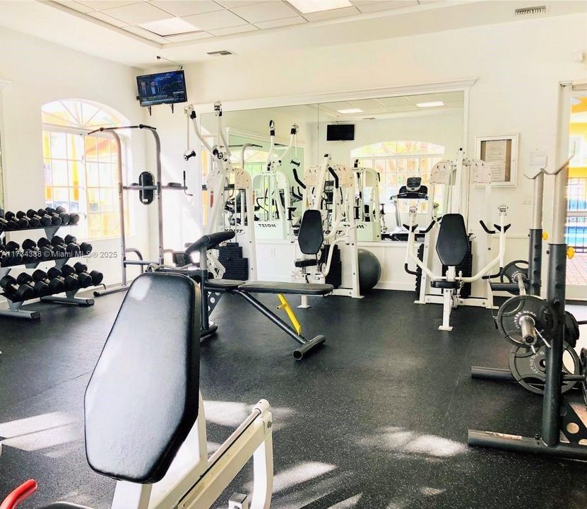 Recently Sold: $360,000 (2 beds, 2 baths, 870 Square Feet)