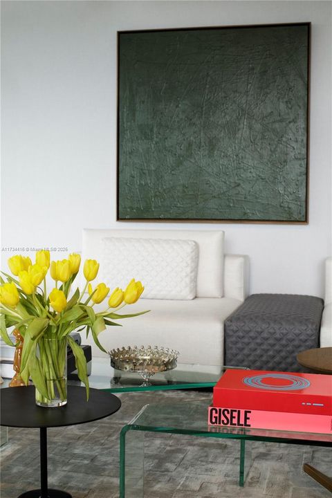 En Venta: $1,819,000 (2 camas, 2 baños, 1700 Pies cuadrados)