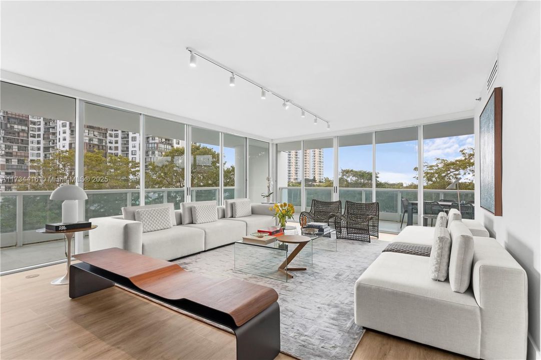 En Venta: $1,819,000 (2 camas, 2 baños, 1700 Pies cuadrados)