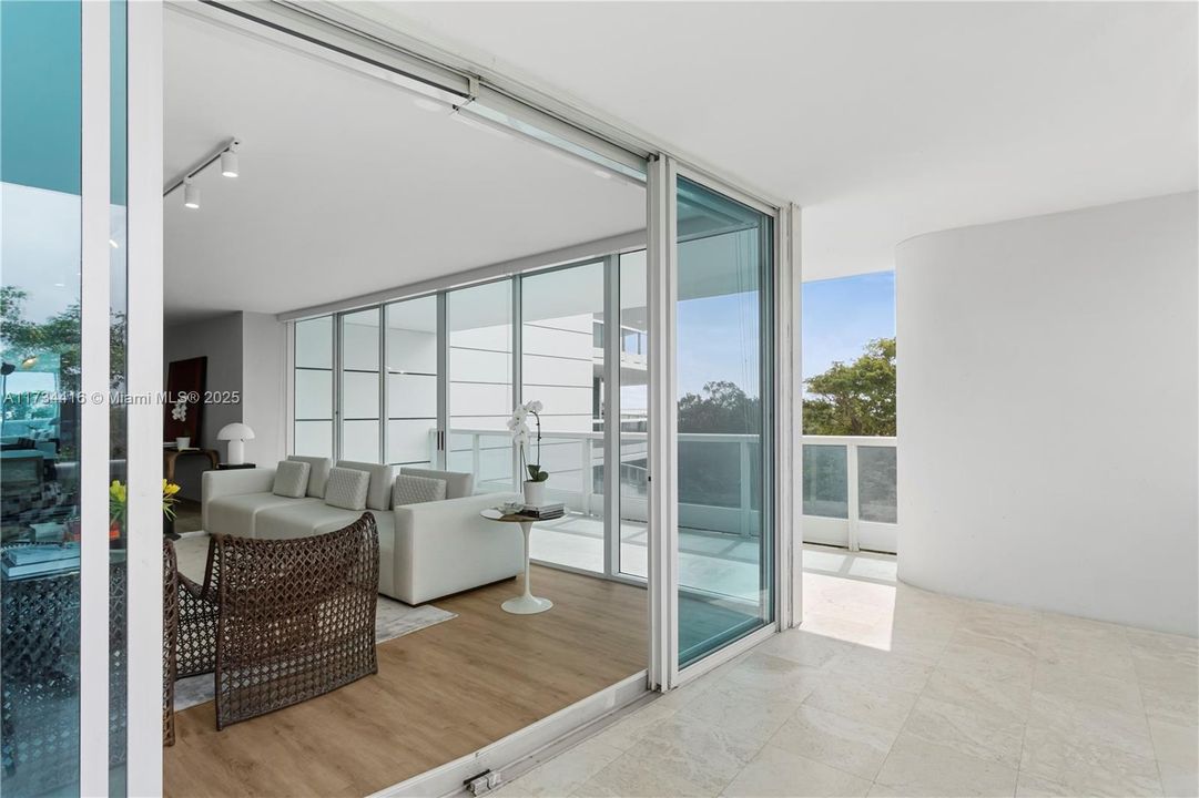 En Venta: $1,819,000 (2 camas, 2 baños, 1700 Pies cuadrados)