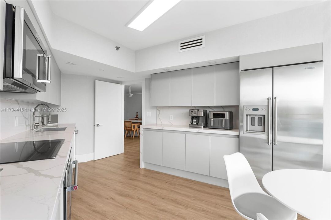 En Venta: $1,819,000 (2 camas, 2 baños, 1700 Pies cuadrados)