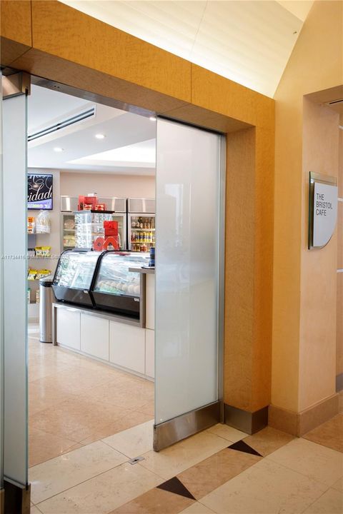 En Venta: $1,819,000 (2 camas, 2 baños, 1700 Pies cuadrados)