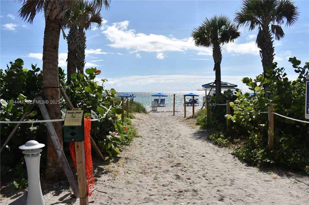 For Sale: $2,749,000 (3 beds, 2 baths, 1761 Square Feet)