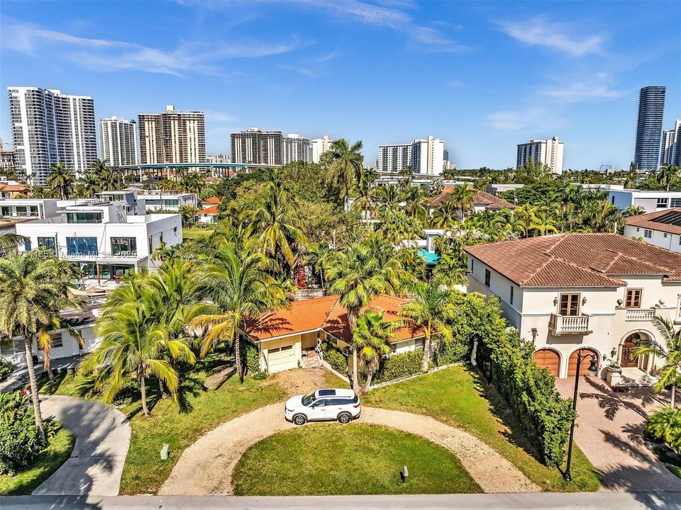 最近售出: $1,495,000 (0.17 acres)