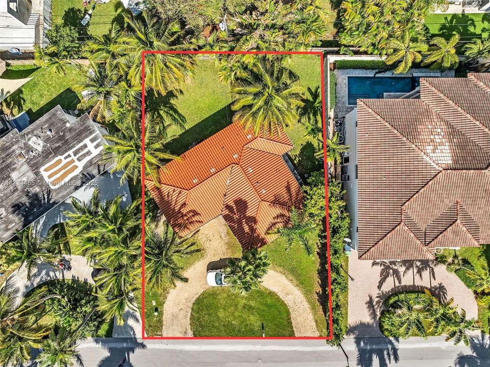 最近售出: $1,495,000 (0.17 acres)