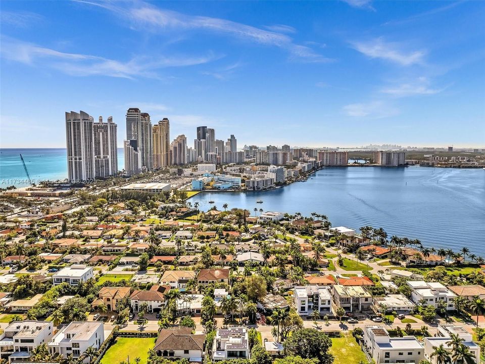 最近售出: $1,495,000 (0.17 acres)