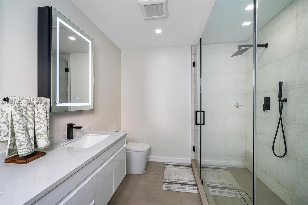 Недавно продано: $899,000 (3 спален, 2 ванн, 1418 Квадратных фут)