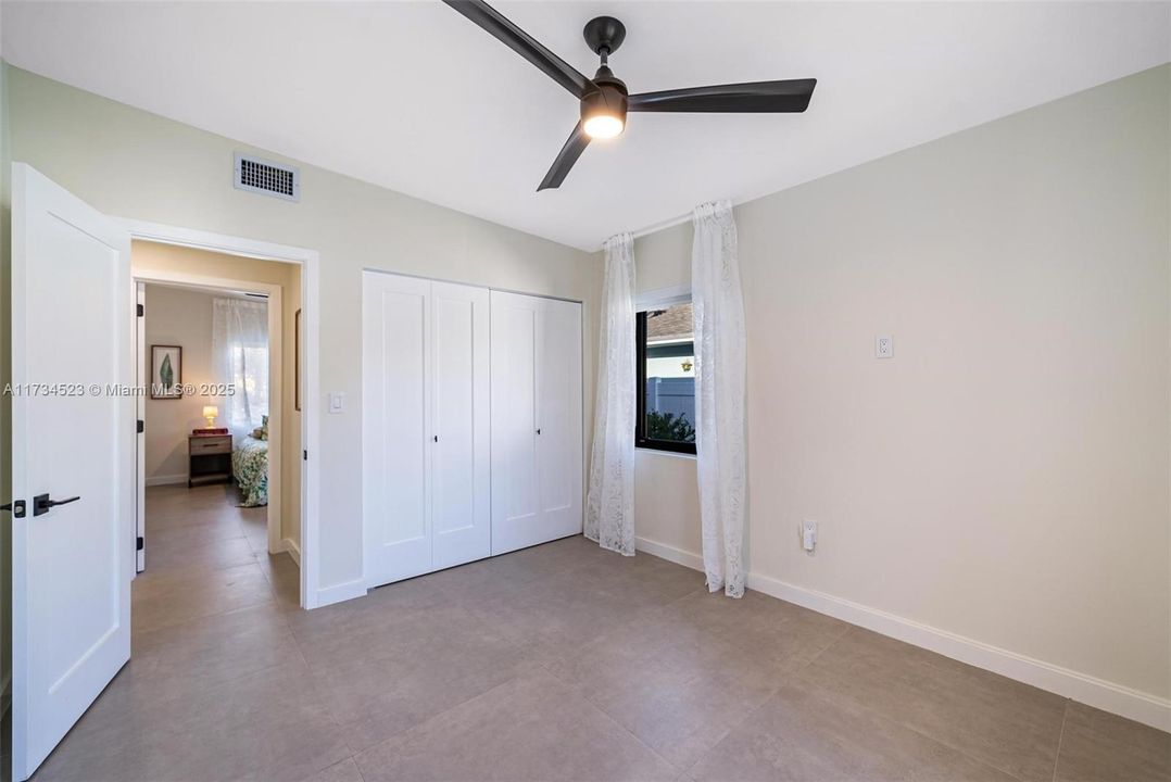 Недавно продано: $899,000 (3 спален, 2 ванн, 1418 Квадратных фут)