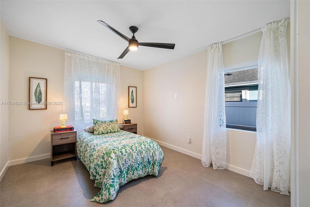 Недавно продано: $899,000 (3 спален, 2 ванн, 1418 Квадратных фут)