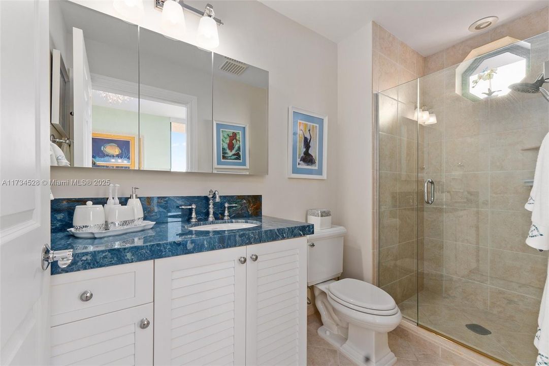 Недавно продано: $1,425,000 (3 спален, 3 ванн, 2635 Квадратных фут)