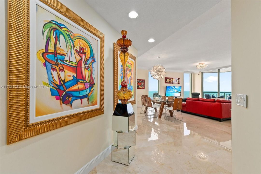 Недавно продано: $1,425,000 (3 спален, 3 ванн, 2635 Квадратных фут)