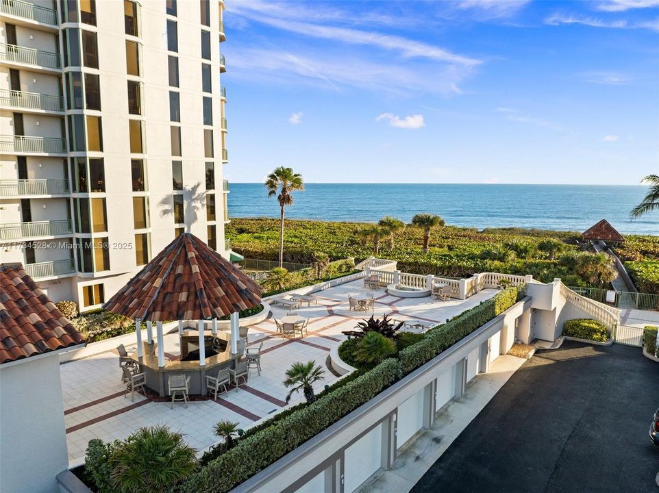 Недавно продано: $1,425,000 (3 спален, 3 ванн, 2635 Квадратных фут)