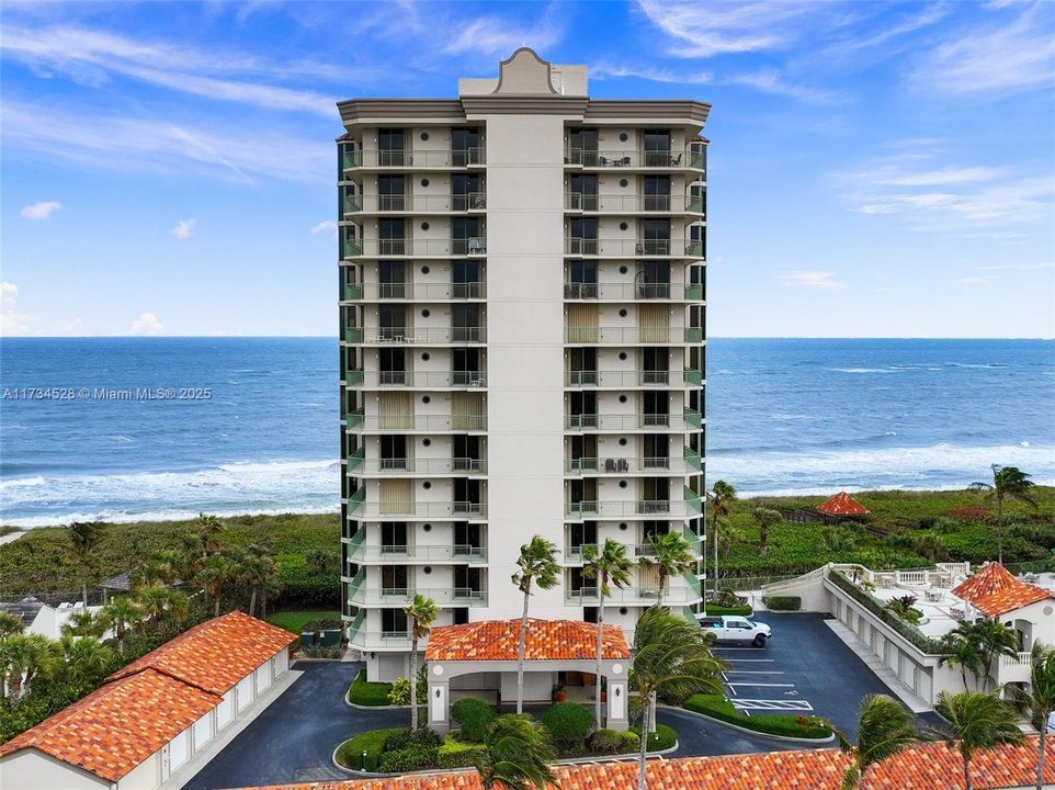 Недавно продано: $1,425,000 (3 спален, 3 ванн, 2635 Квадратных фут)