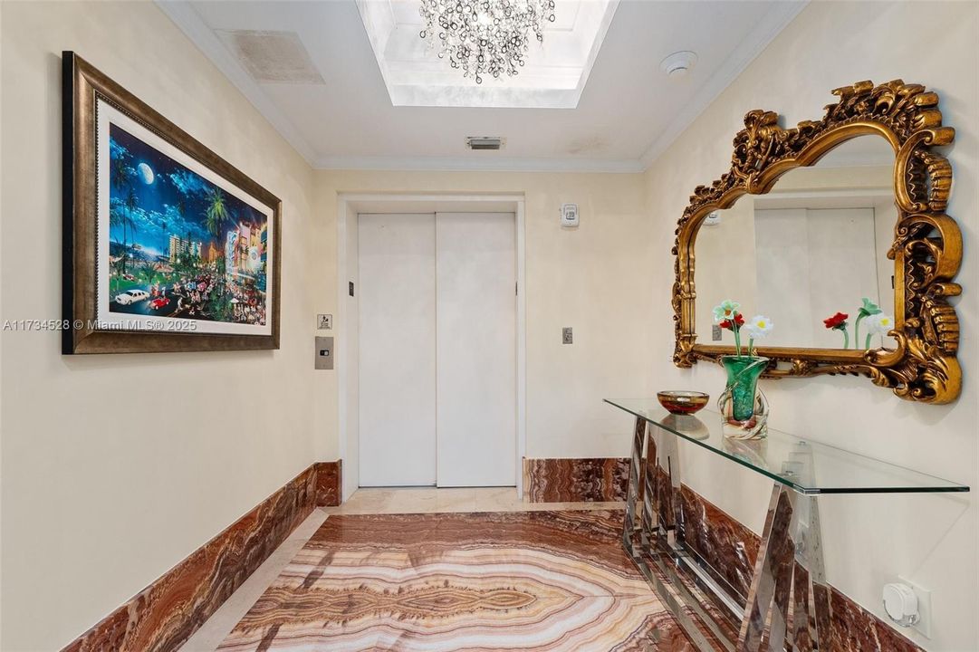 Недавно продано: $1,425,000 (3 спален, 3 ванн, 2635 Квадратных фут)