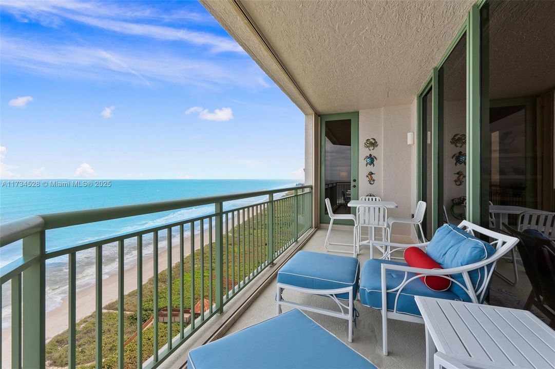 Недавно продано: $1,425,000 (3 спален, 3 ванн, 2635 Квадратных фут)