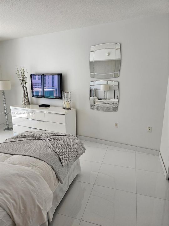 待售: $840,000 (3 贝兹, 2 浴室, 1447 平方英尺)