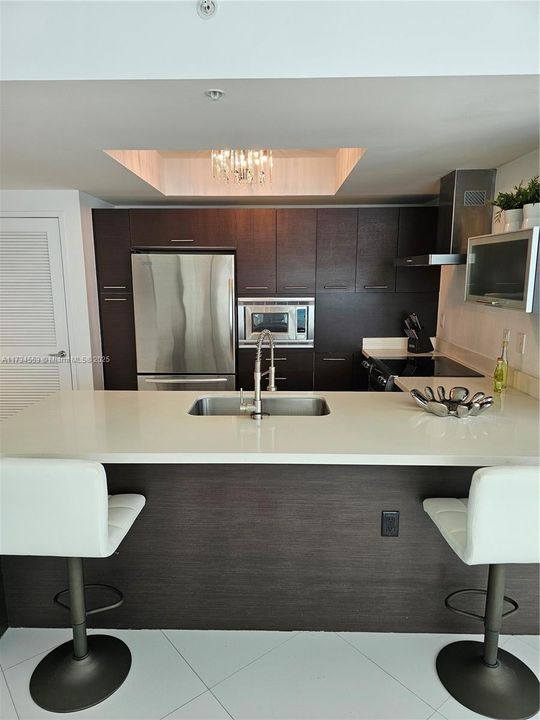 待售: $840,000 (3 贝兹, 2 浴室, 1447 平方英尺)