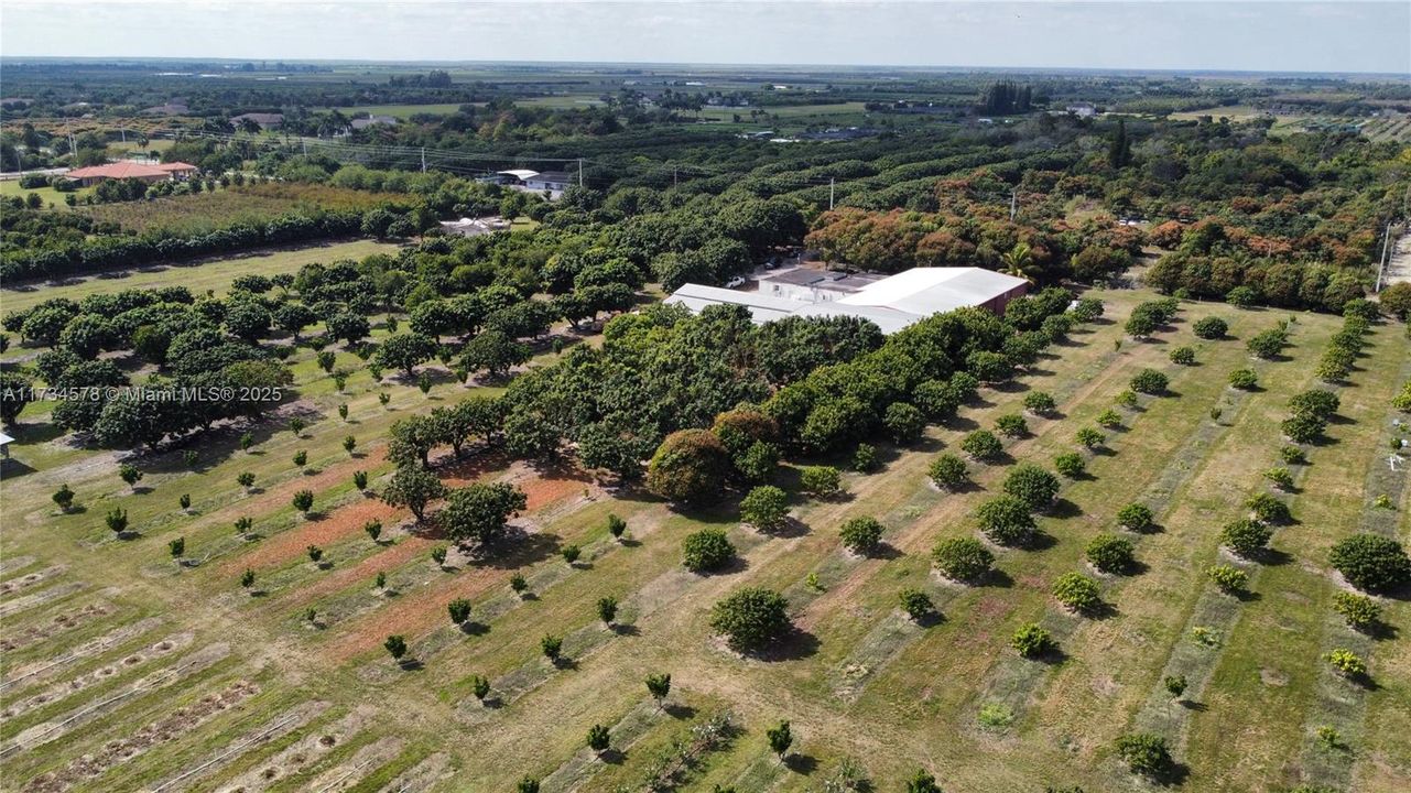 最近售出: $4,750,000 (0 贝兹, 0 浴室, 0 平方英尺)