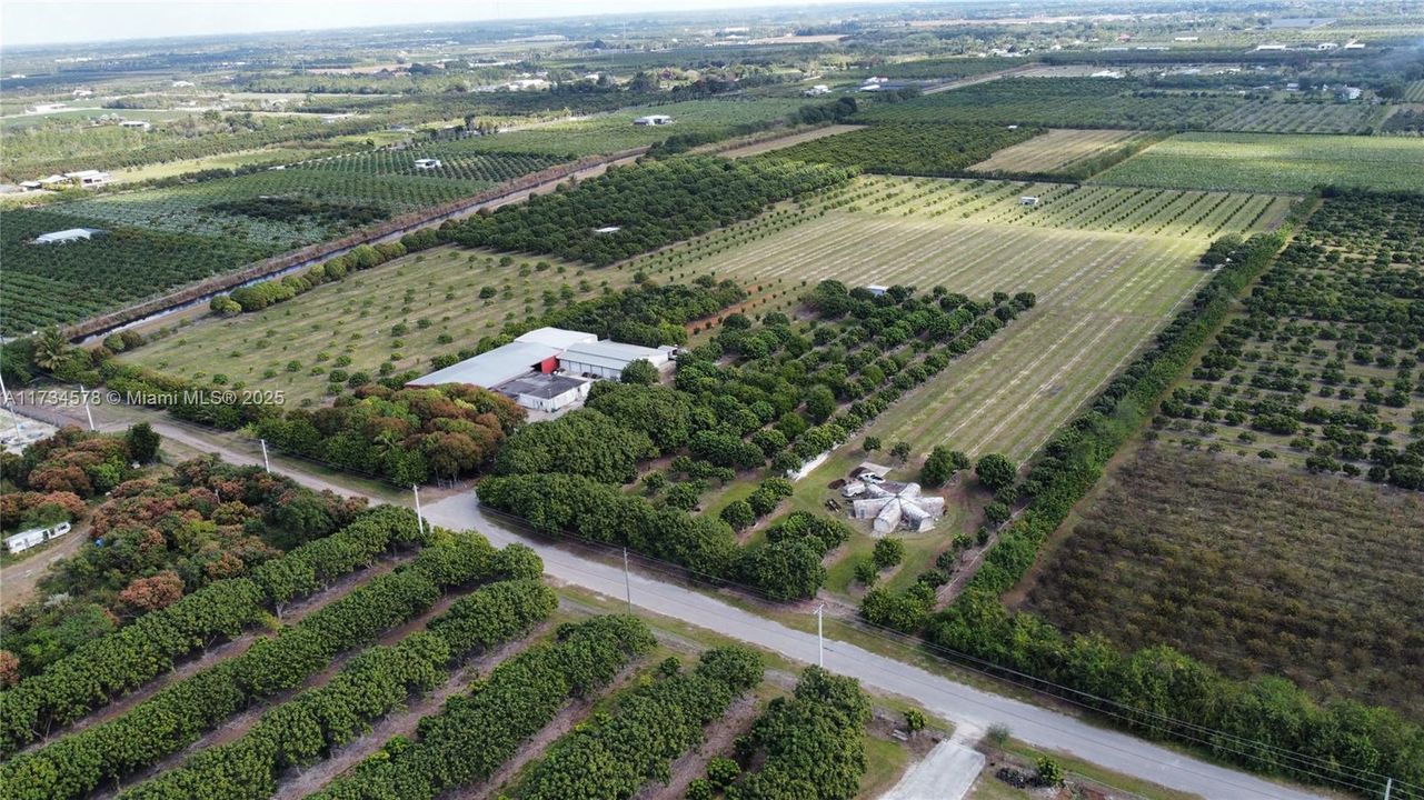 最近售出: $4,750,000 (0 贝兹, 0 浴室, 0 平方英尺)