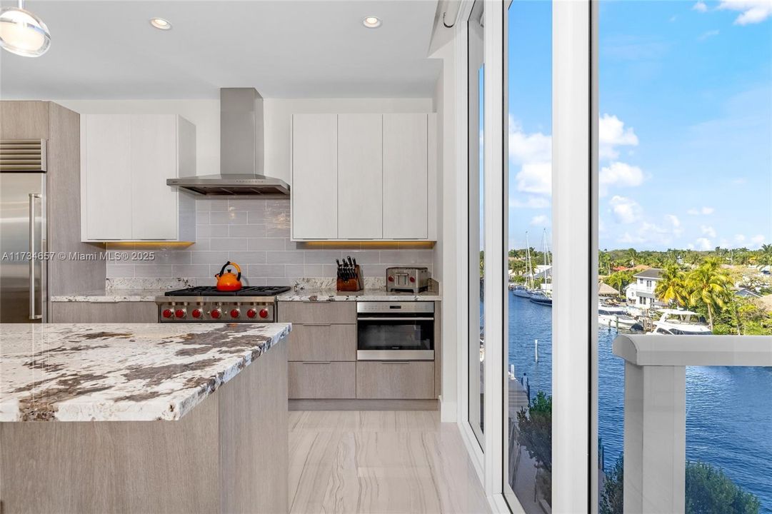 Recently Sold: $1,998,000 (3 beds, 3 baths, 2126 Square Feet)