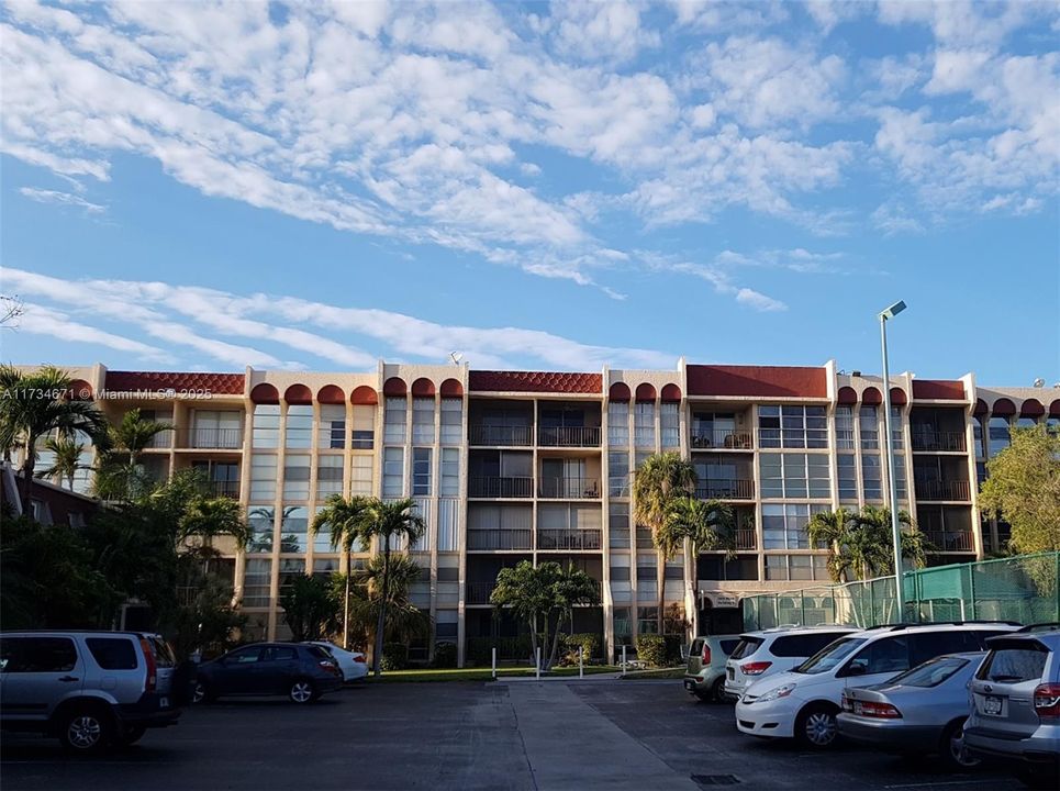 最近租的: $1,800 (1 贝兹, 1 浴室, 800 平方英尺)