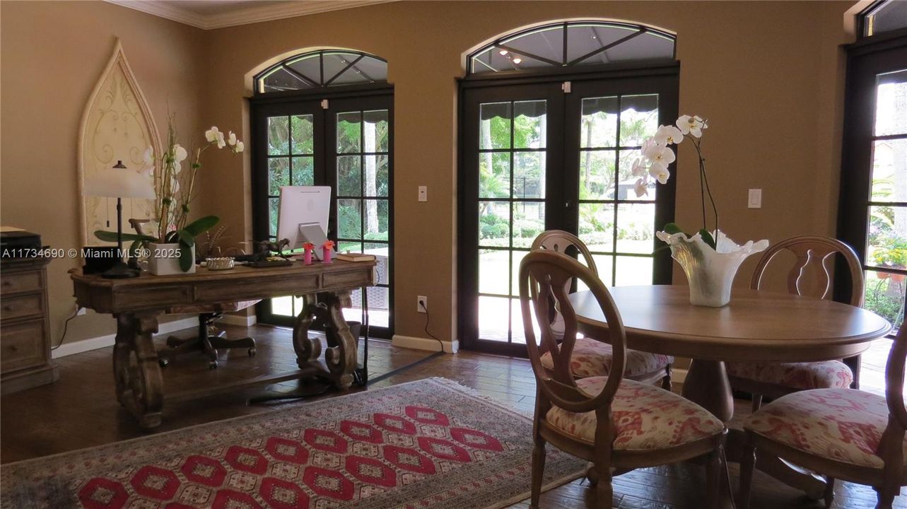 Recently Sold: $2,150,000 (7 beds, 6 baths, 7479 Square Feet)