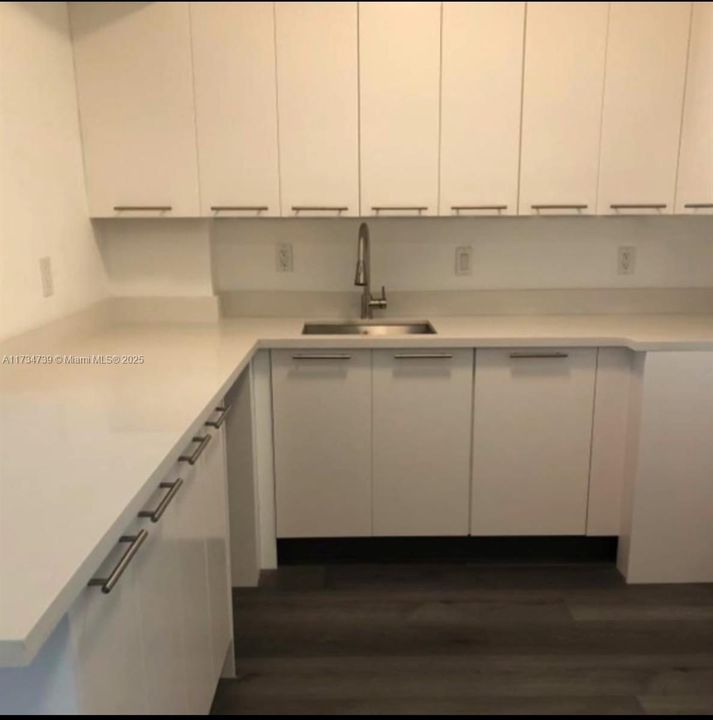 待售: $399,000 (2 贝兹, 2 浴室, 1020 平方英尺)