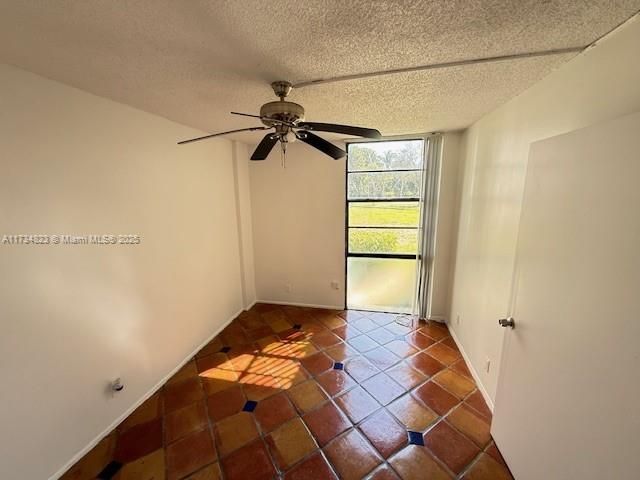 Recientemente alquilado: $1,900 (2 camas, 2 baños, 994 Pies cuadrados)