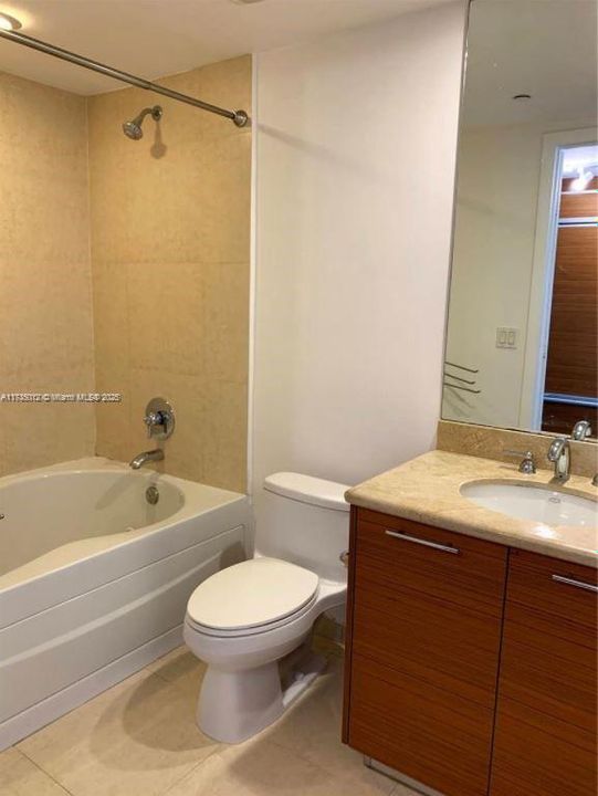 Vendido Recientemente: $323,000 (0 camas, 1 baños, 567 Pies cuadrados)