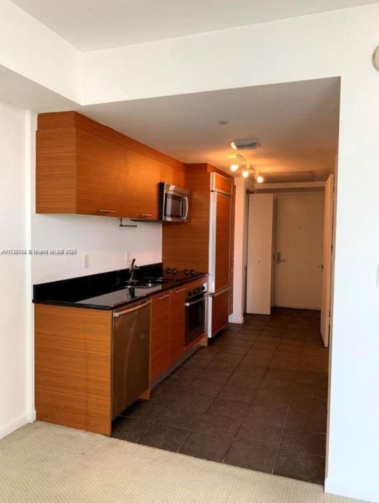 Vendido Recientemente: $323,000 (0 camas, 1 baños, 567 Pies cuadrados)
